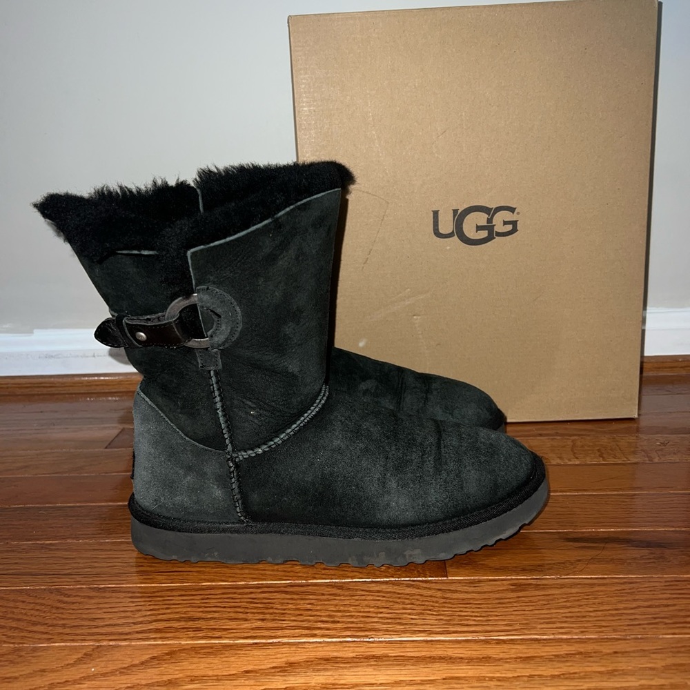Ugg boots - Picture 2 of 3